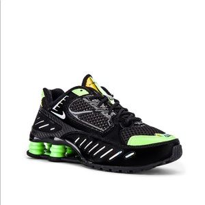 NEW Nike Shox Enigma SP Sneaker